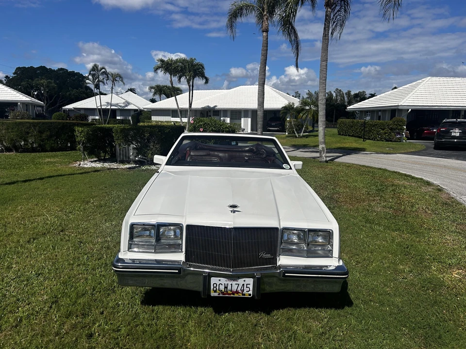 1984 Buick Riviera 4th-7th Gen - Image 10 of 31