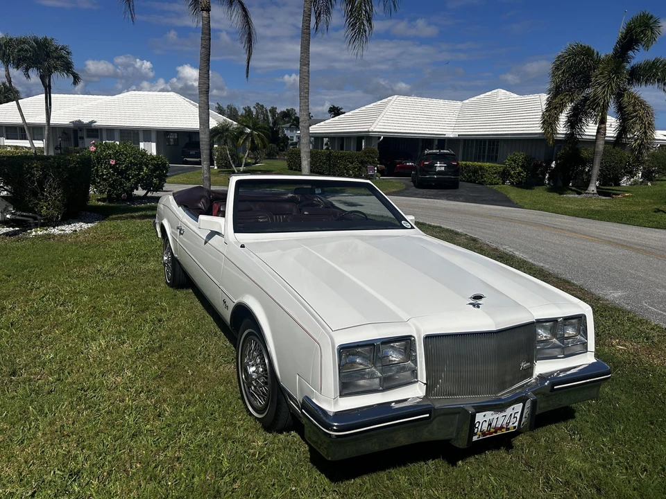 1984 Buick Riviera 4th-7th Gen - Image 9 of 31