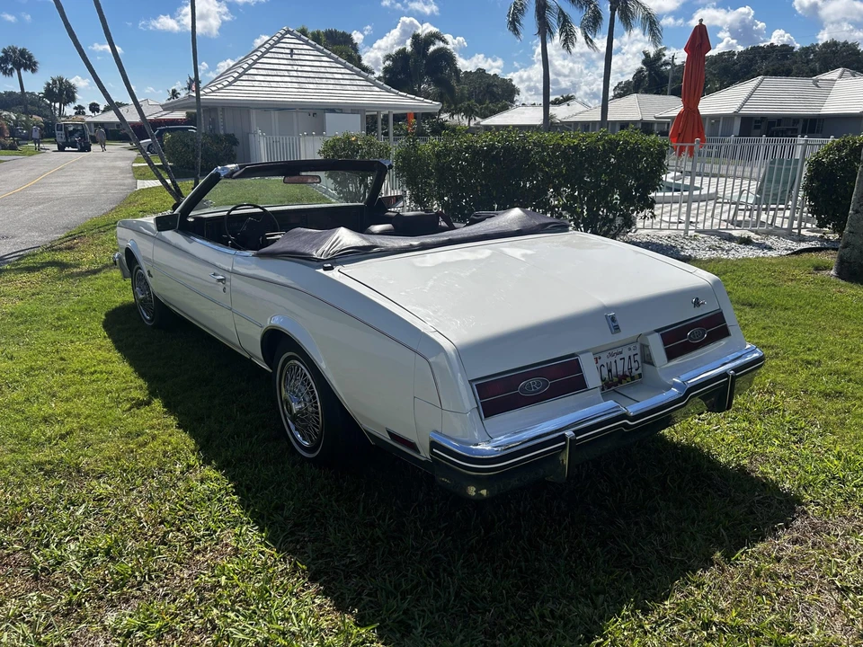 1984 Buick Riviera 4th-7th Gen - Image 5 of 31
