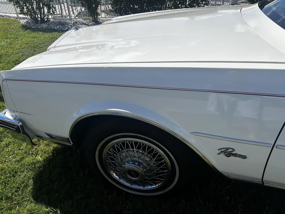 1984 Buick Riviera 4th-7th Gen - Image 14 of 31