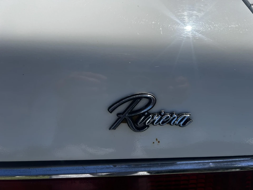 1984 Buick Riviera 4th-7th Gen - Image 28 of 31