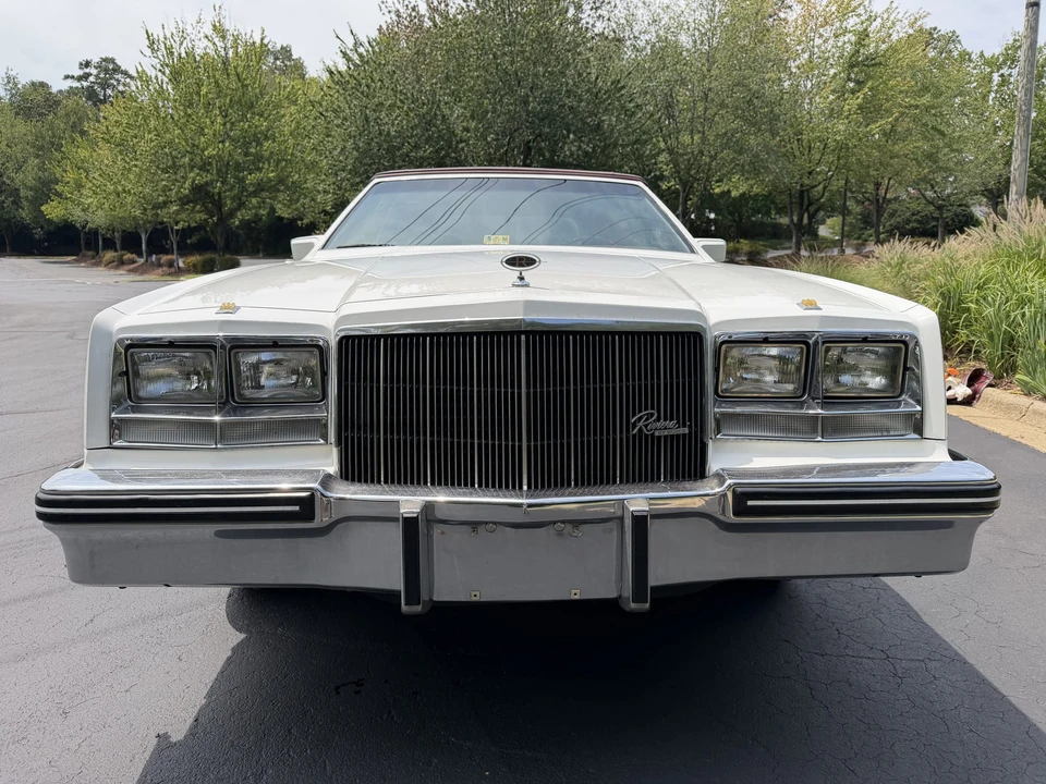 1984 Buick Riviera 4th-7th Gen - Image 3 of 31
