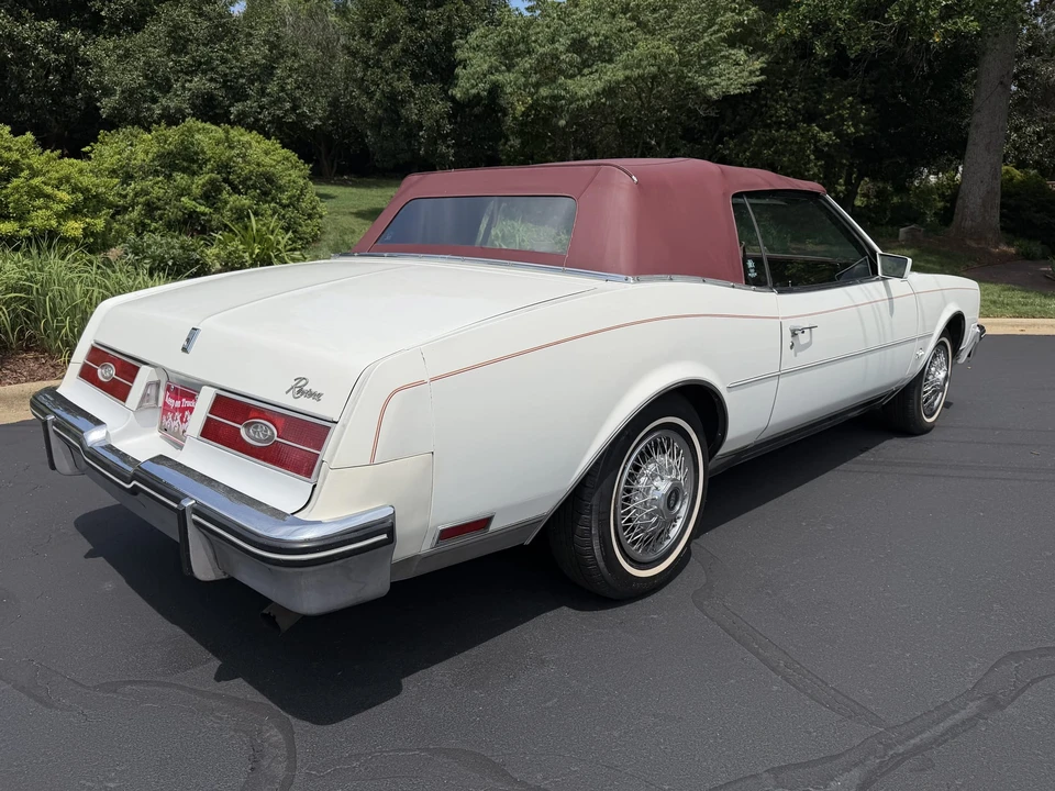 1984 Buick Riviera 4th-7th Gen - Image 6 of 31