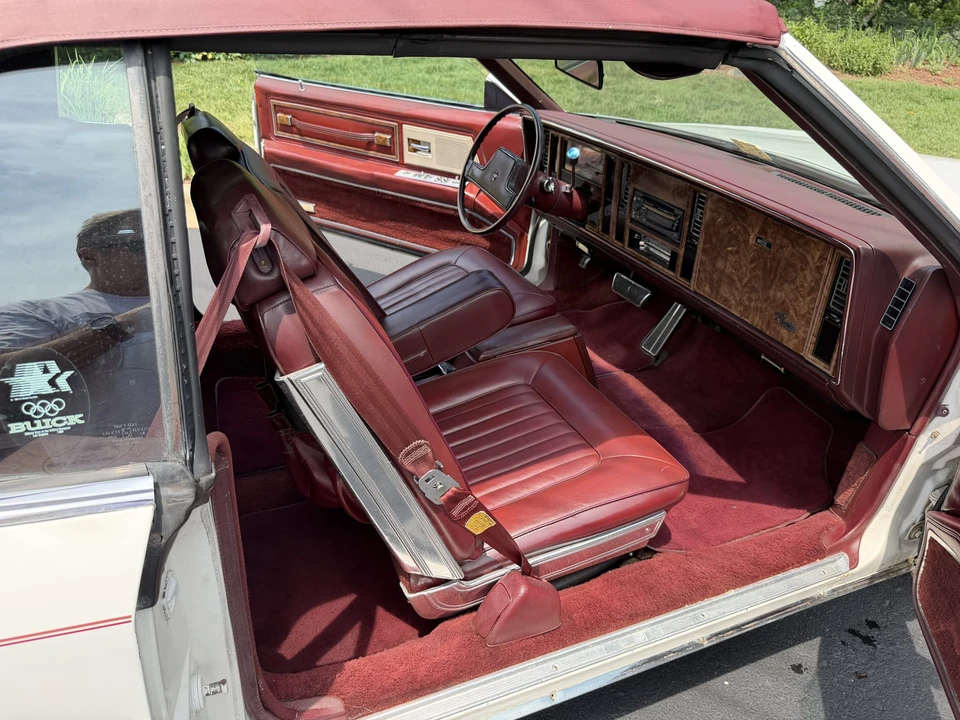 1984 Buick Riviera 4th-7th Gen - Image 29 of 31