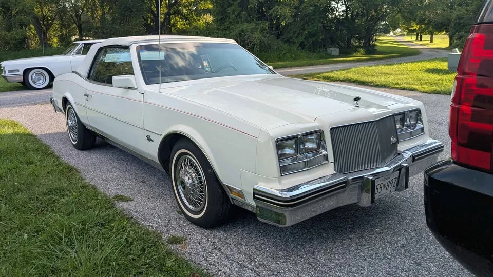 1984 Buick Riviera 4th-7th Gen - Image 3 of 13