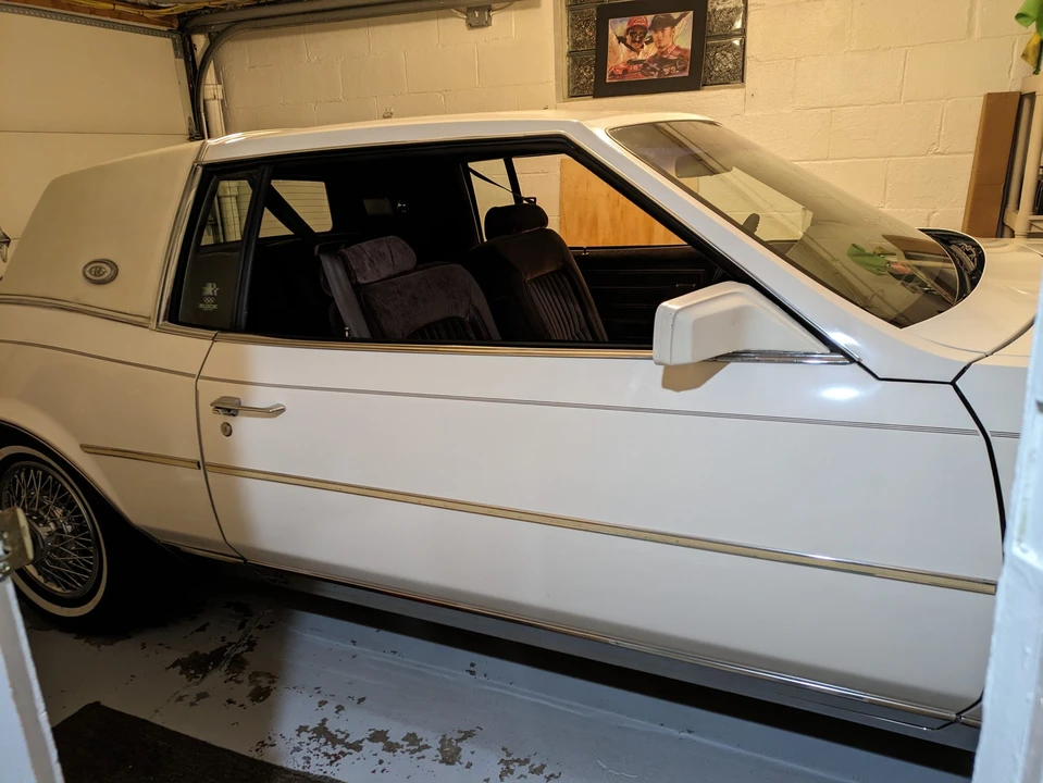 1984 Buick Riviera 4th-7th Gen - Image 28 of 31