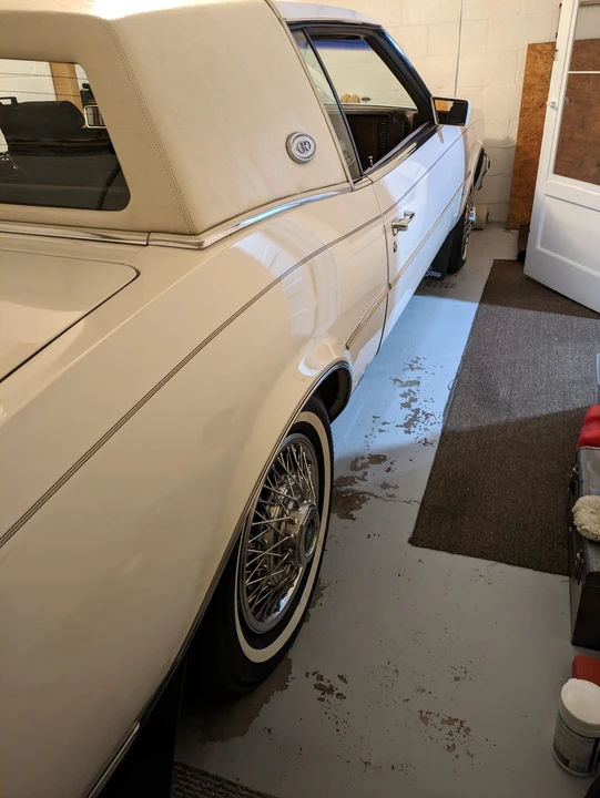 1984 Buick Riviera 4th-7th Gen - Image 26 of 31