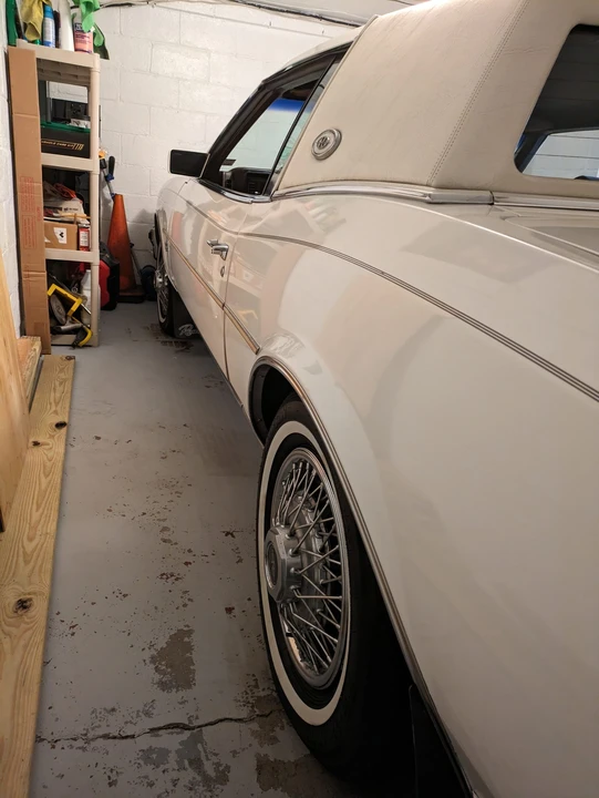 1984 Buick Riviera 4th-7th Gen - Image 21 of 31