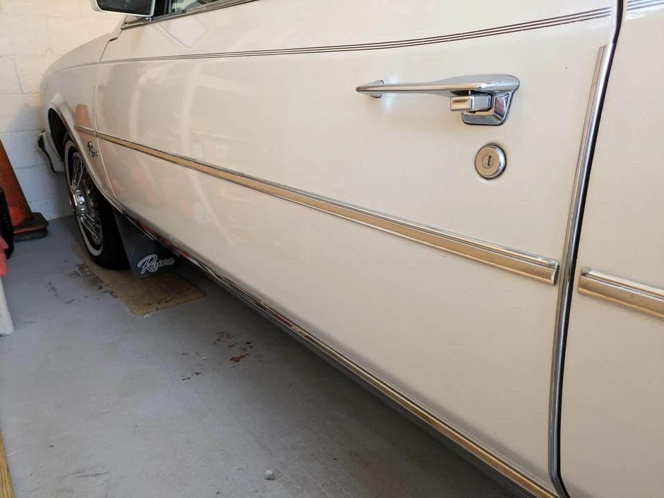1984 Buick Riviera 4th-7th Gen - Image 19 of 31