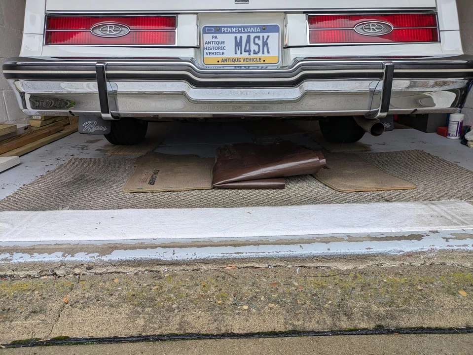 1984 Buick Riviera 4th-7th Gen - Image 24 of 31
