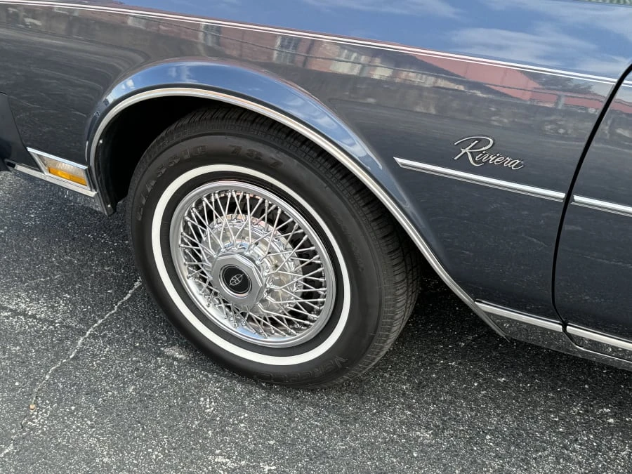 1984 Buick Riviera 4th-7th Gen - Image 5 of 14
