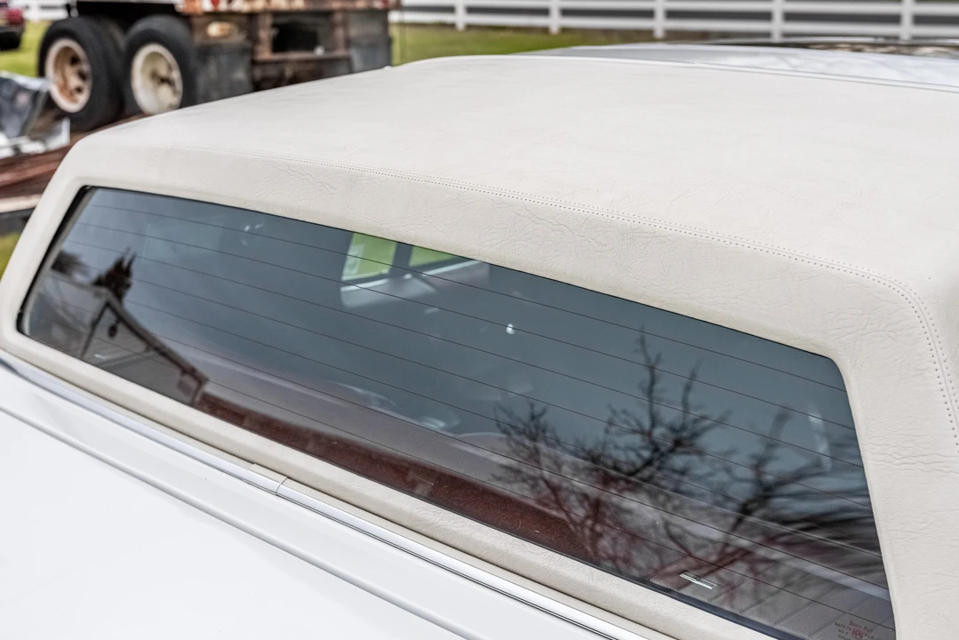 1984 Buick Riviera 4th-7th Gen - Image 15 of 31