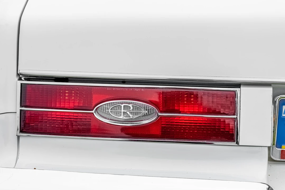 1984 Buick Riviera 4th-7th Gen - Image 18 of 31
