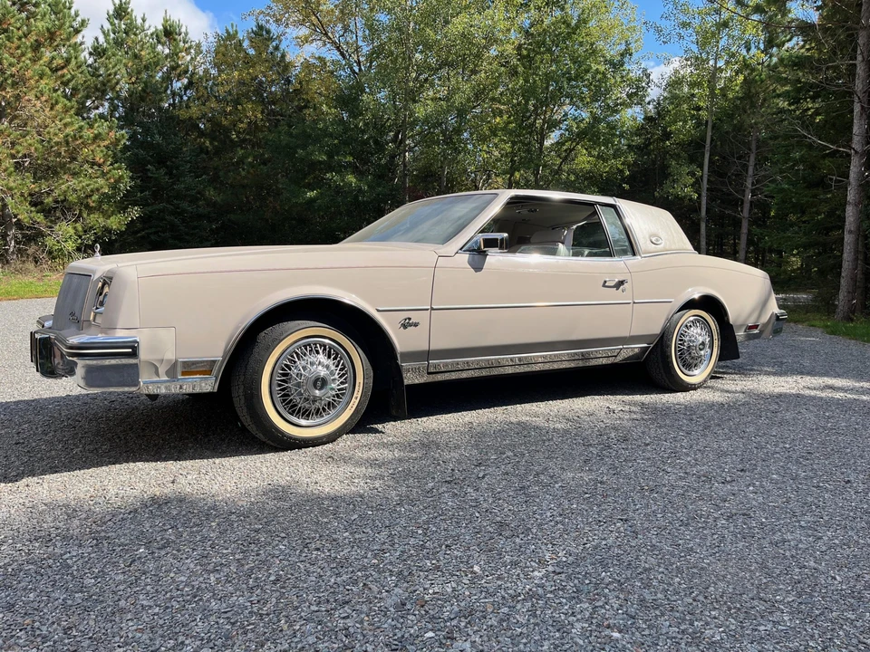 1984 Buick Riviera 4th-7th Gen - Image 3 of 31