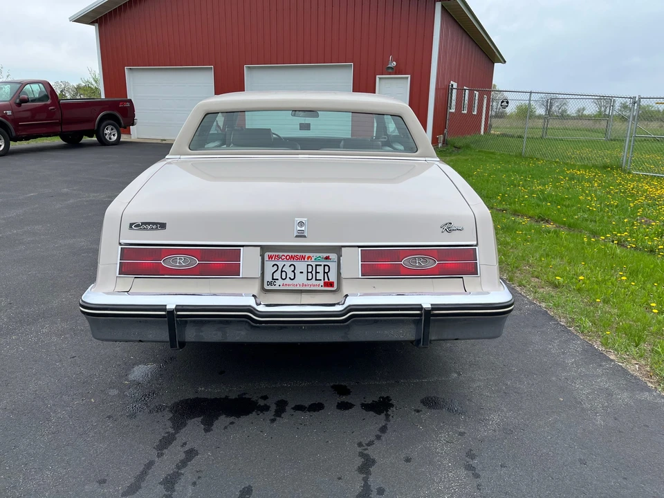 1984 Buick Riviera 4th-7th Gen - Image 19 of 31