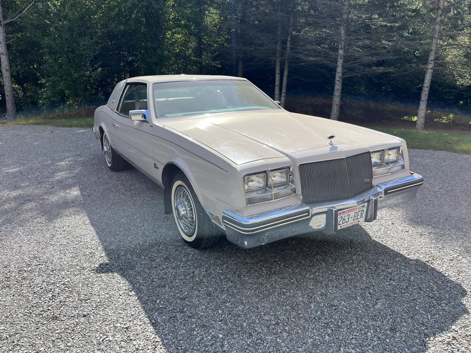 1984 Buick Riviera 4th-7th Gen - Image 13 of 31