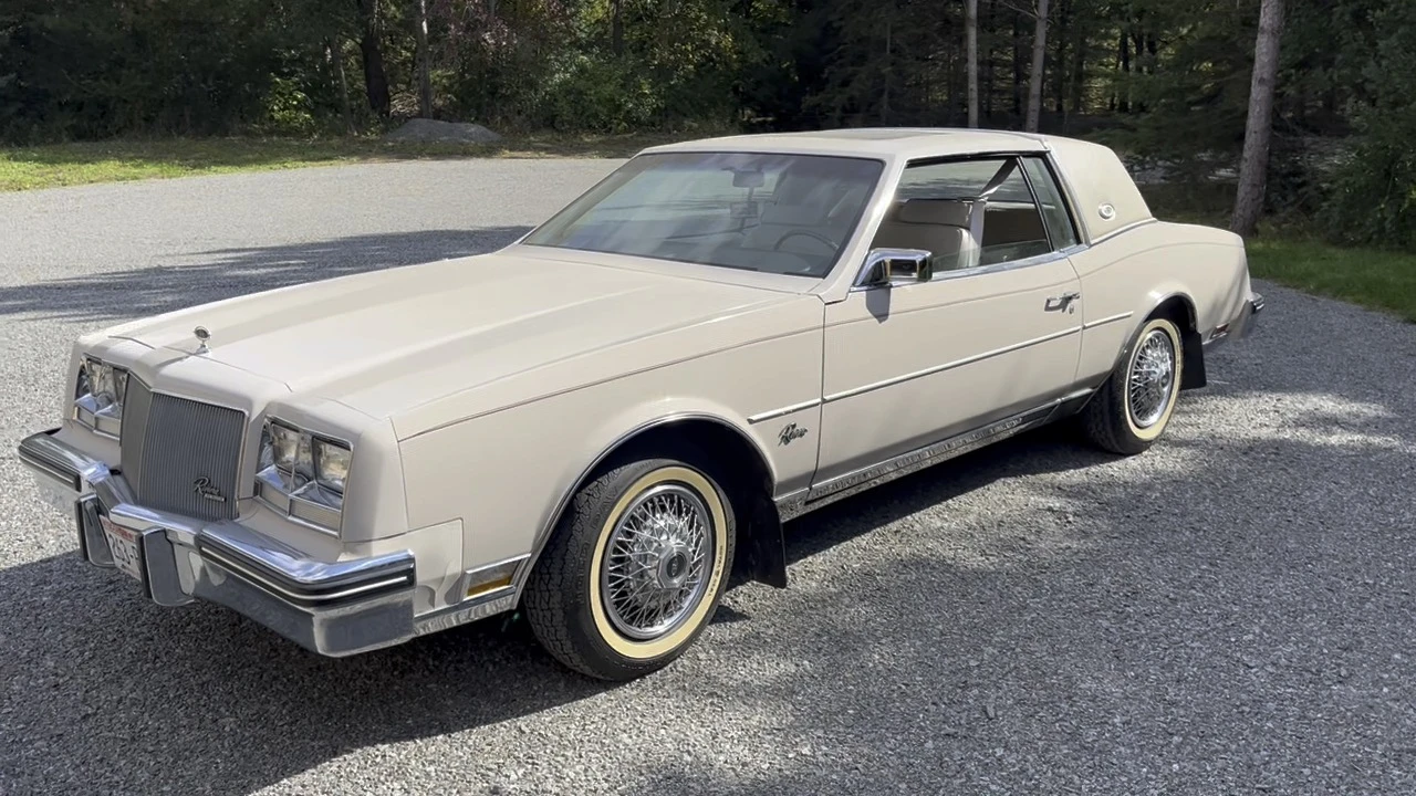 1984 Buick Riviera 4th-7th Gen - Image 5 of 31