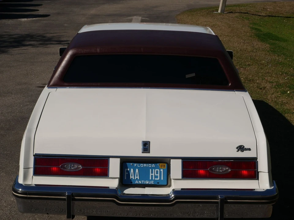 1984 Buick Riviera 4th-7th Gen - Image 18 of 21