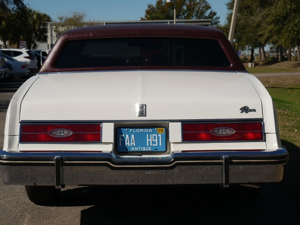 1984 Buick Riviera 4th-7th Gen - Image 17 of 21