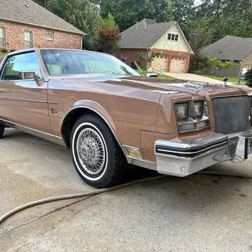 1984 Buick Riviera Coupe 2D