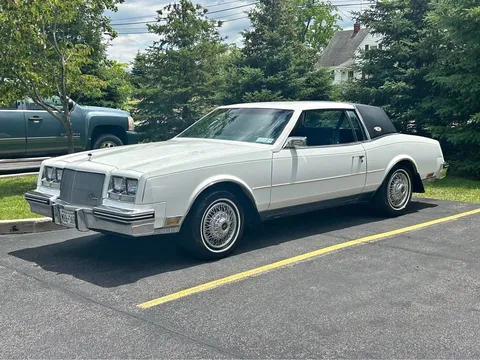 1984 Buick Riviera Coupe 2D