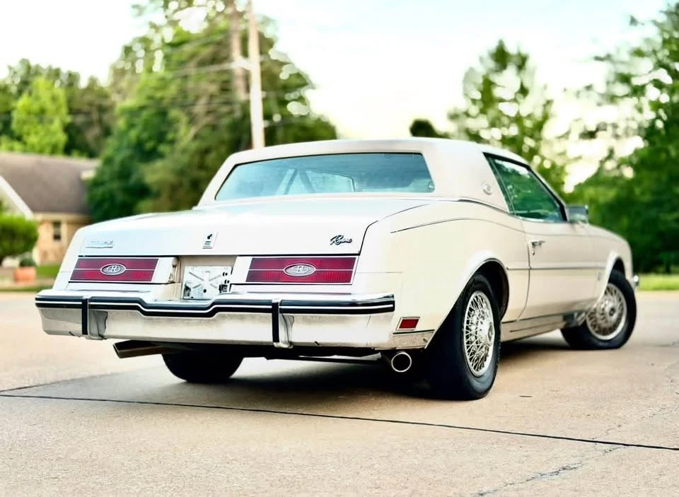 1984 Buick Riviera 4th-7th Gen - Image 3 of 10
