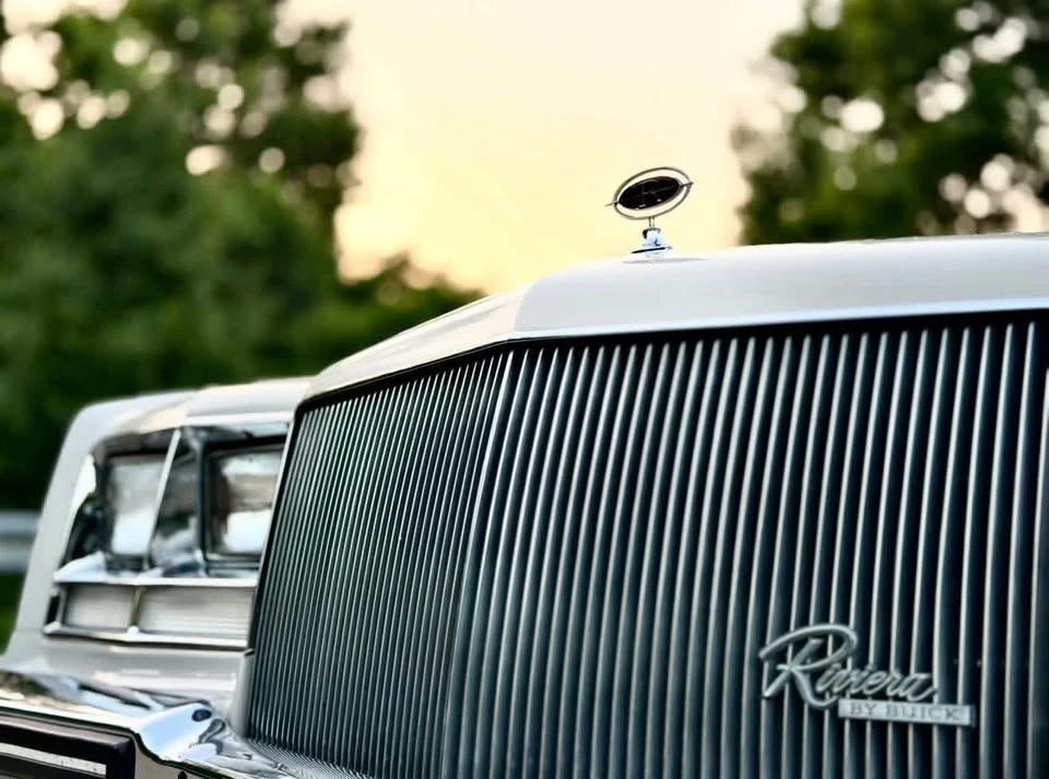 1984 Buick Riviera 4th-7th Gen - Image 5 of 10