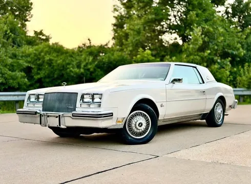 1984 Buick Riviera Coupe 2D