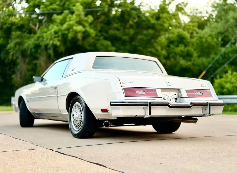 1984 Buick Riviera 4th-7th Gen - Image 4 of 10