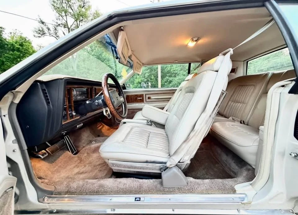 1984 Buick Riviera 4th-7th Gen - Image 6 of 10