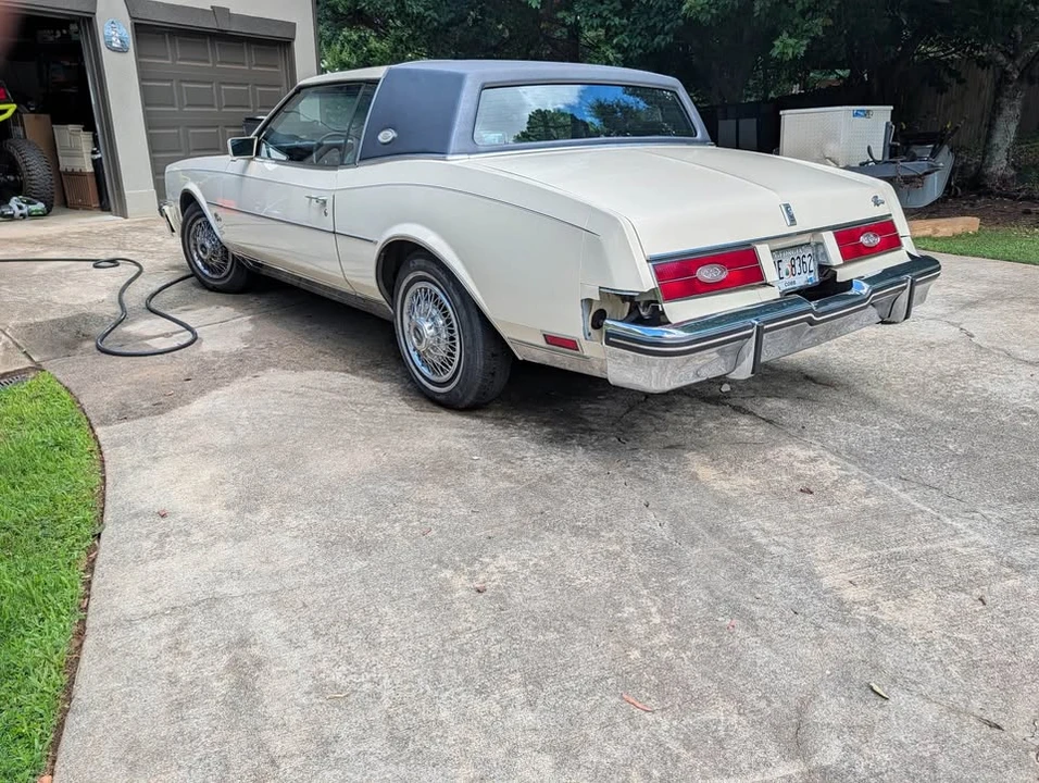 1984 Buick Riviera 4th-7th Gen - Image 3 of 20