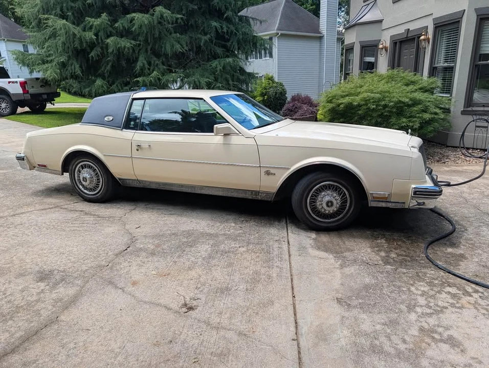 1984 Buick Riviera 4th-7th Gen - Image 6 of 20