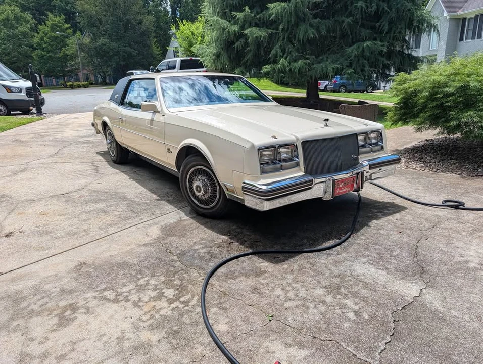 1984 Buick Riviera 4th-7th Gen - Image 7 of 20