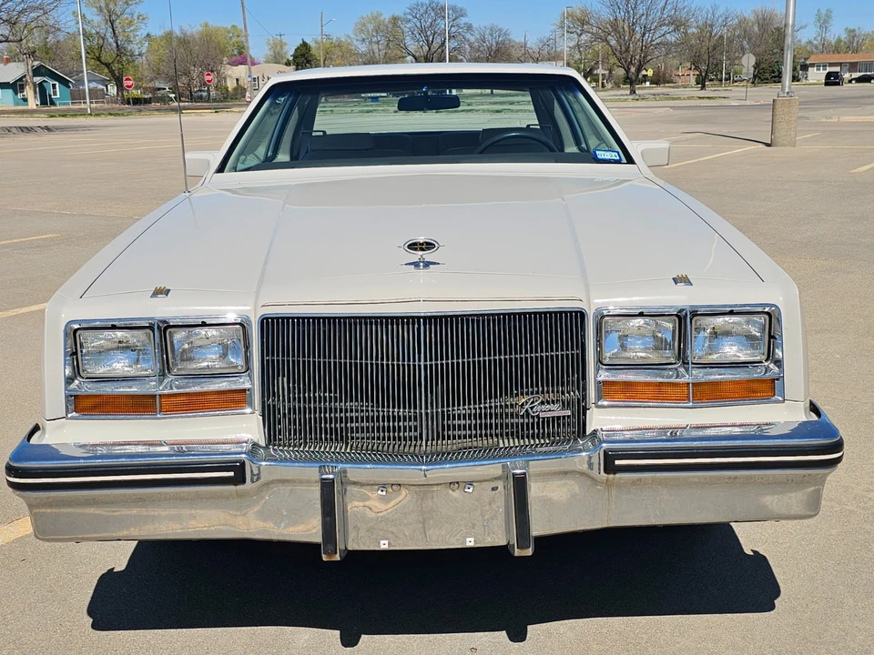 1984 Buick Riviera 4th-7th Gen - Image 5 of 21