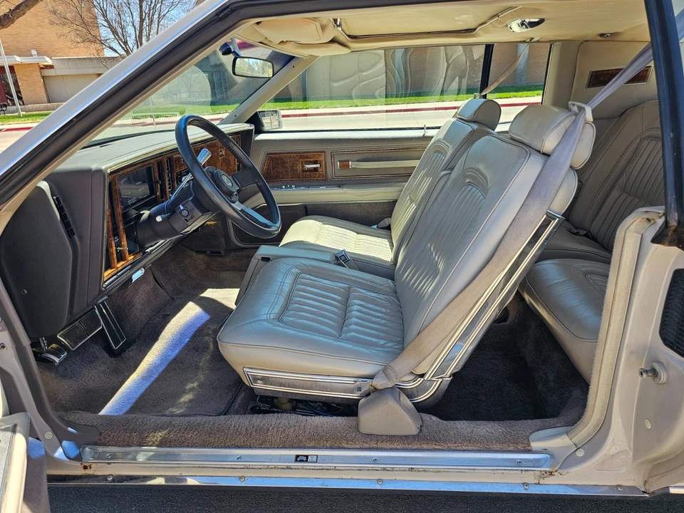 1984 Buick Riviera 4th-7th Gen - Image 12 of 21