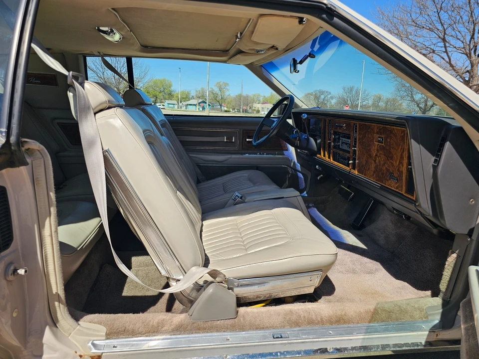 1984 Buick Riviera 4th-7th Gen - Image 15 of 21