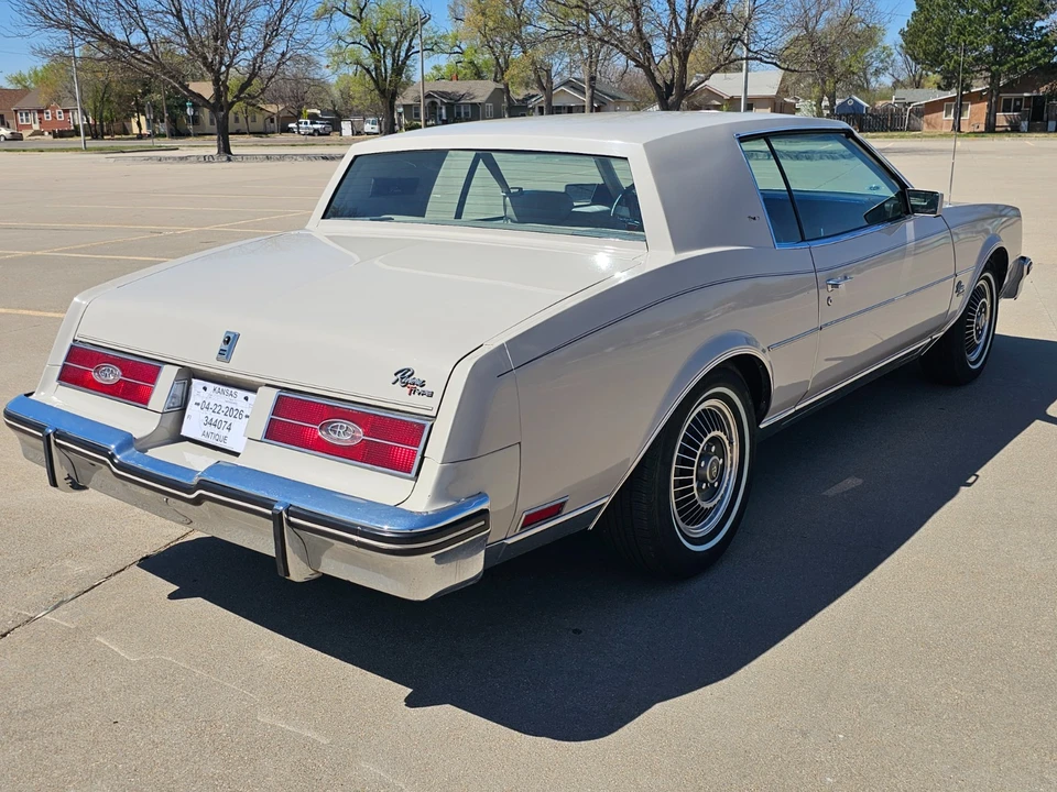 1984 Buick Riviera 4th-7th Gen - Image 8 of 21