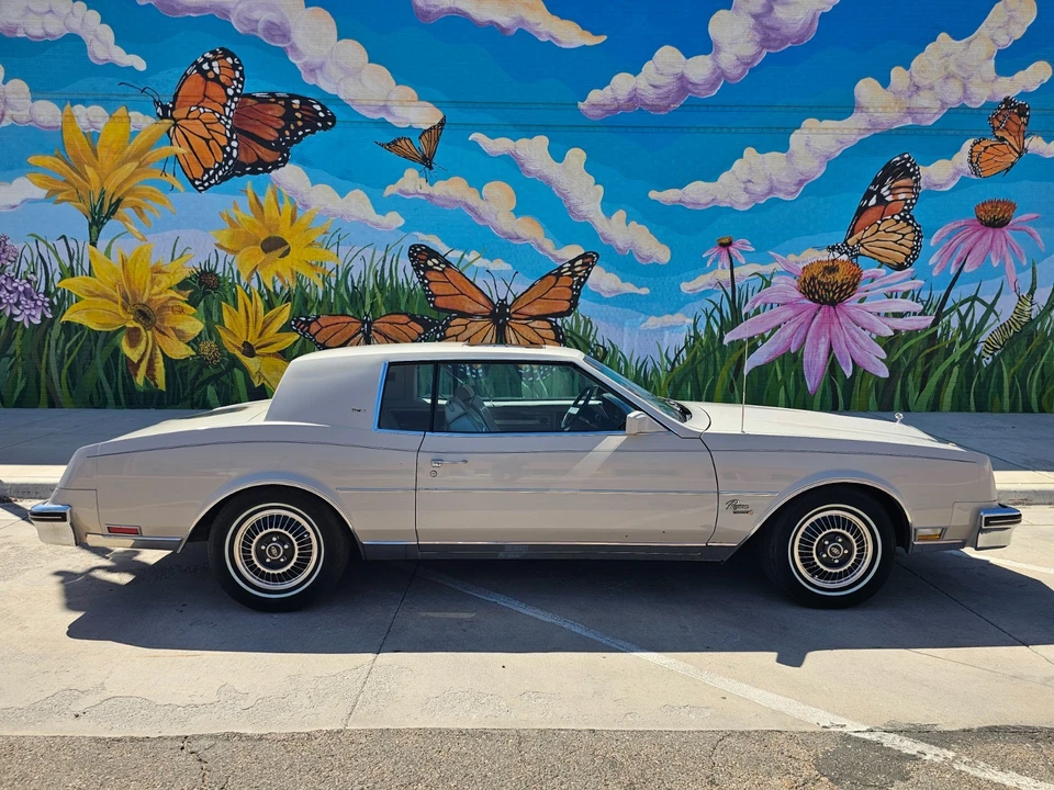 1984 Buick Riviera 4th-7th Gen - Image 2 of 21
