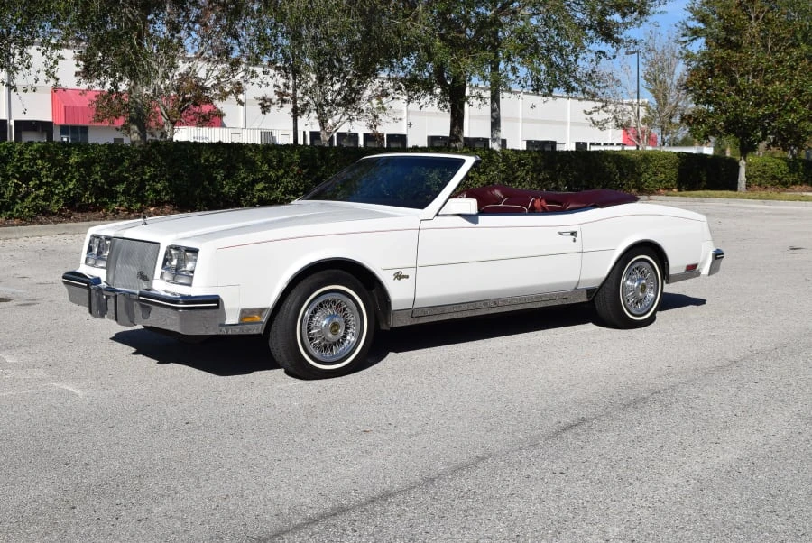 1984 Buick Riviera 4th-7th Gen - Image 2 of 12