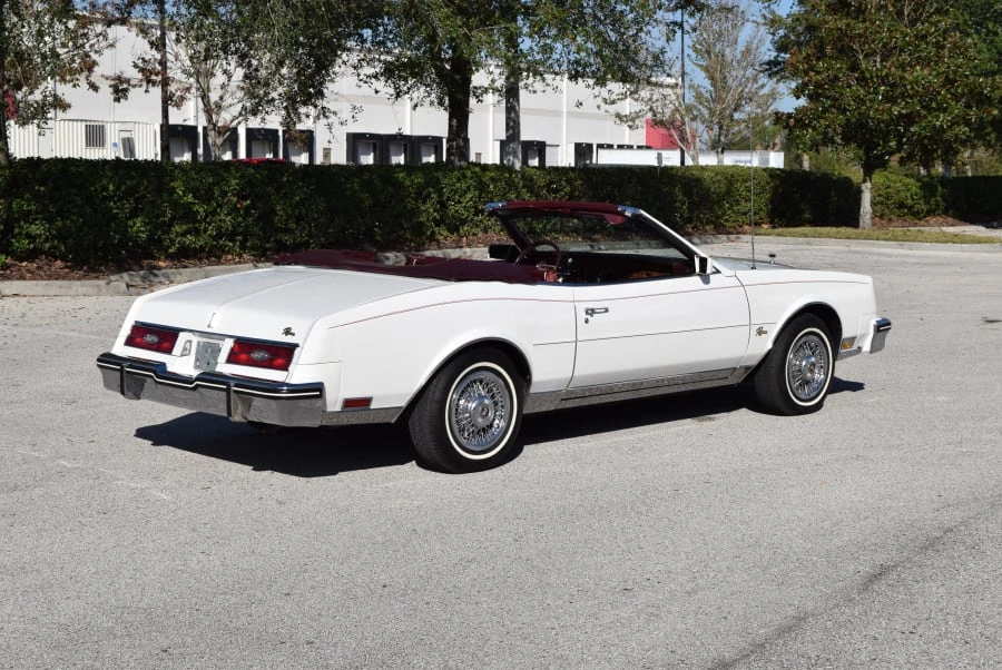 1984 Buick Riviera 4th-7th Gen - Image 3 of 12