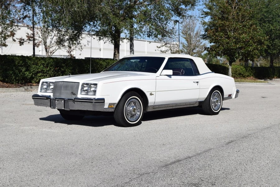 1984 Buick Riviera 4th-7th Gen - Image 11 of 12