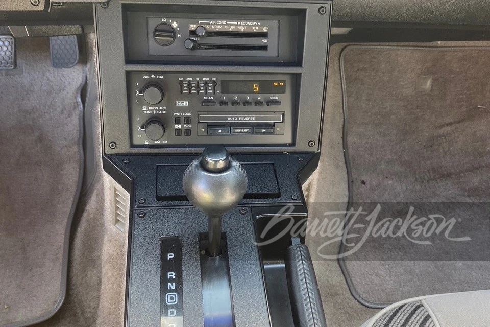 1984 Chevrolet Camaro 3rd Gen - Image 21 of 31