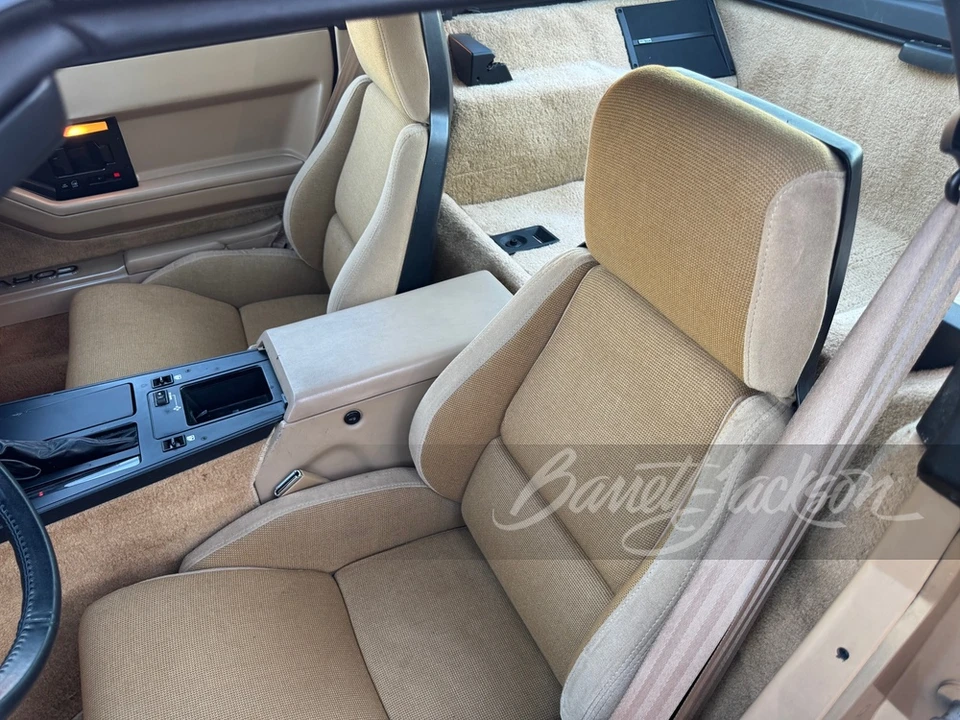 1984 Chevrolet Corvette C4 - Image 16 of 19