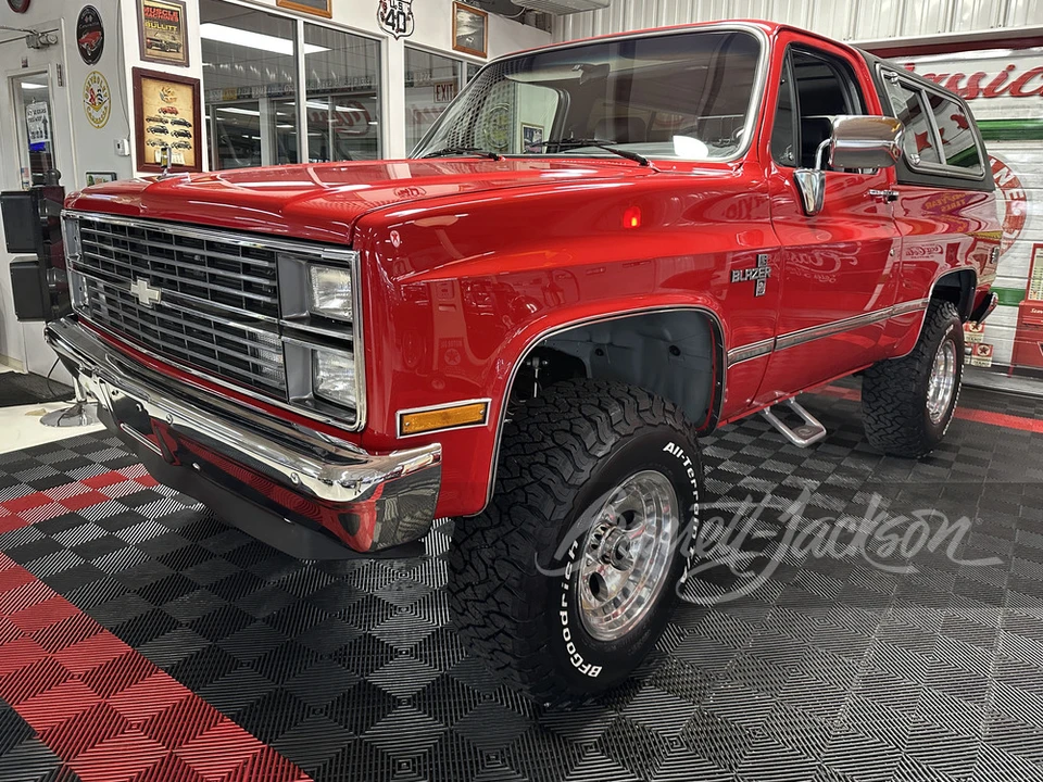 1984 Chevrolet K5 Blazer 2nd Gen - Image 2 of 31