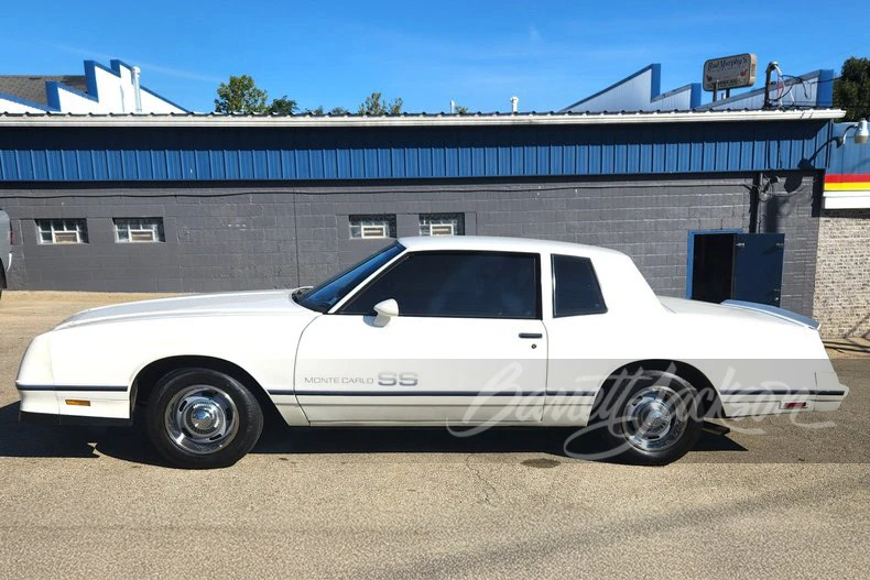 1984 Chevrolet Monte Carlo 4th Gen - Image 5 of 13