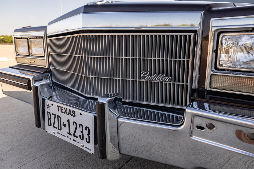 1984 Cadillac DeVille 5th Gen - Image 13 of 31
