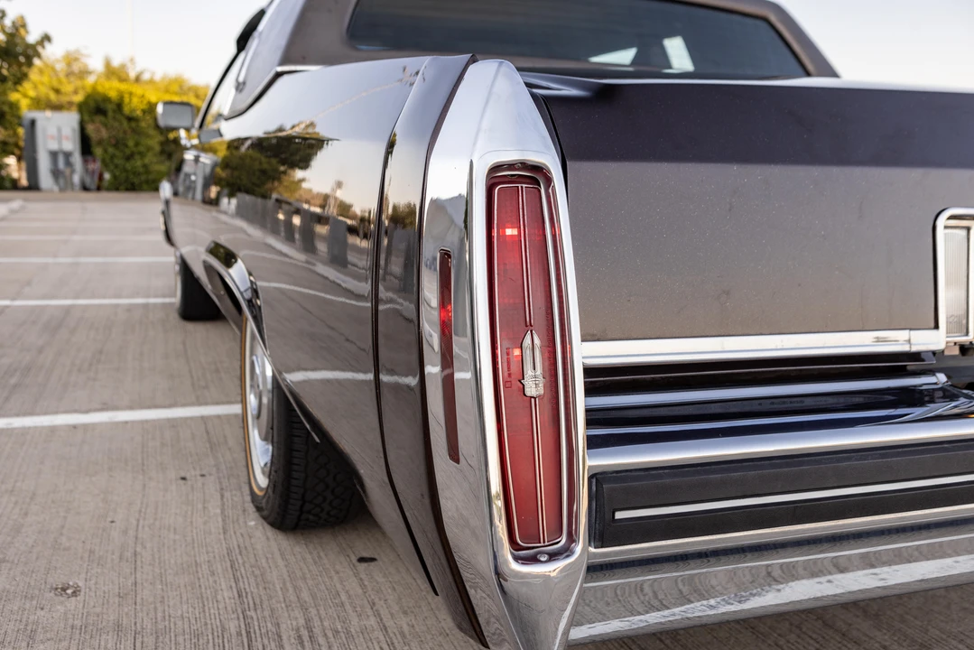 1984 Cadillac DeVille 5th Gen - Image 23 of 31