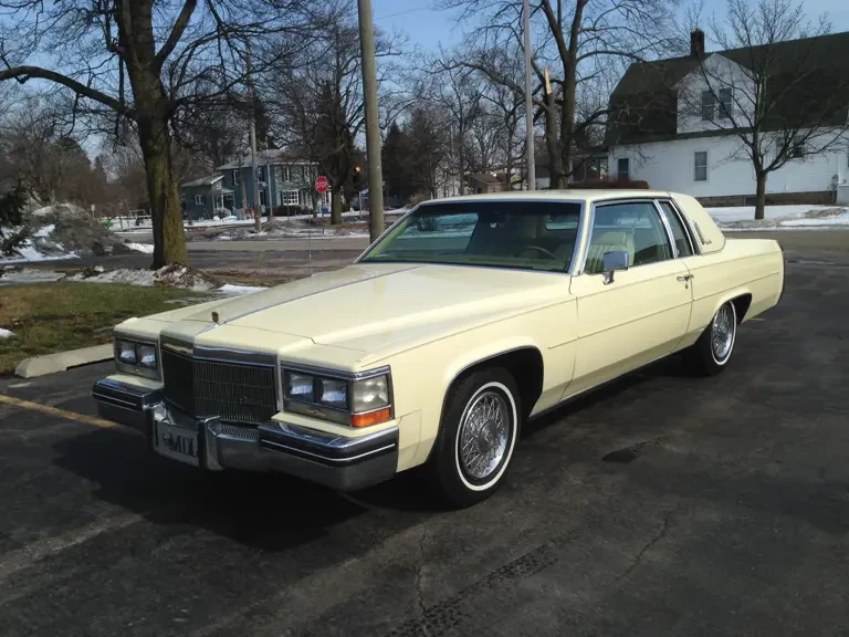 1984 Cadillac DeVille 5th Gen - Image 2 of 2