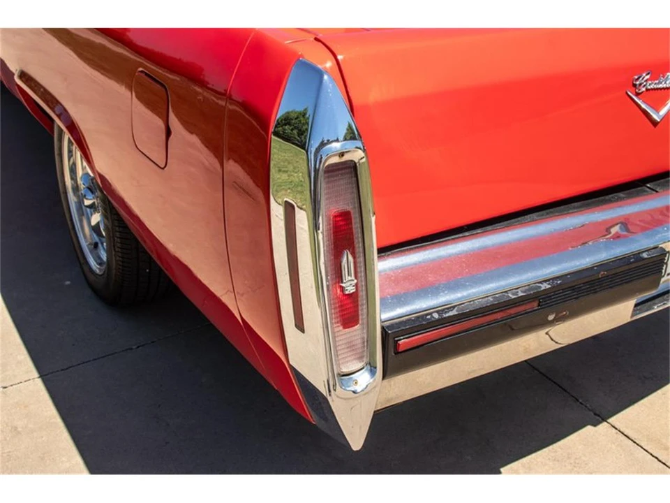 1984 Cadillac DeVille 5th Gen - Image 7 of 31