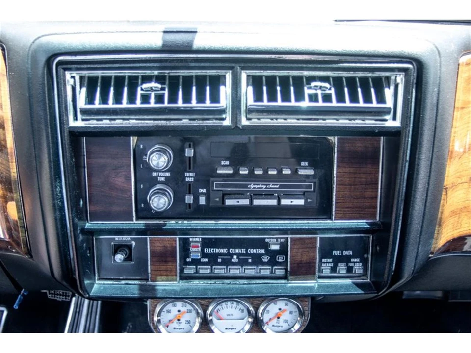 1984 Cadillac DeVille 5th Gen - Image 27 of 31